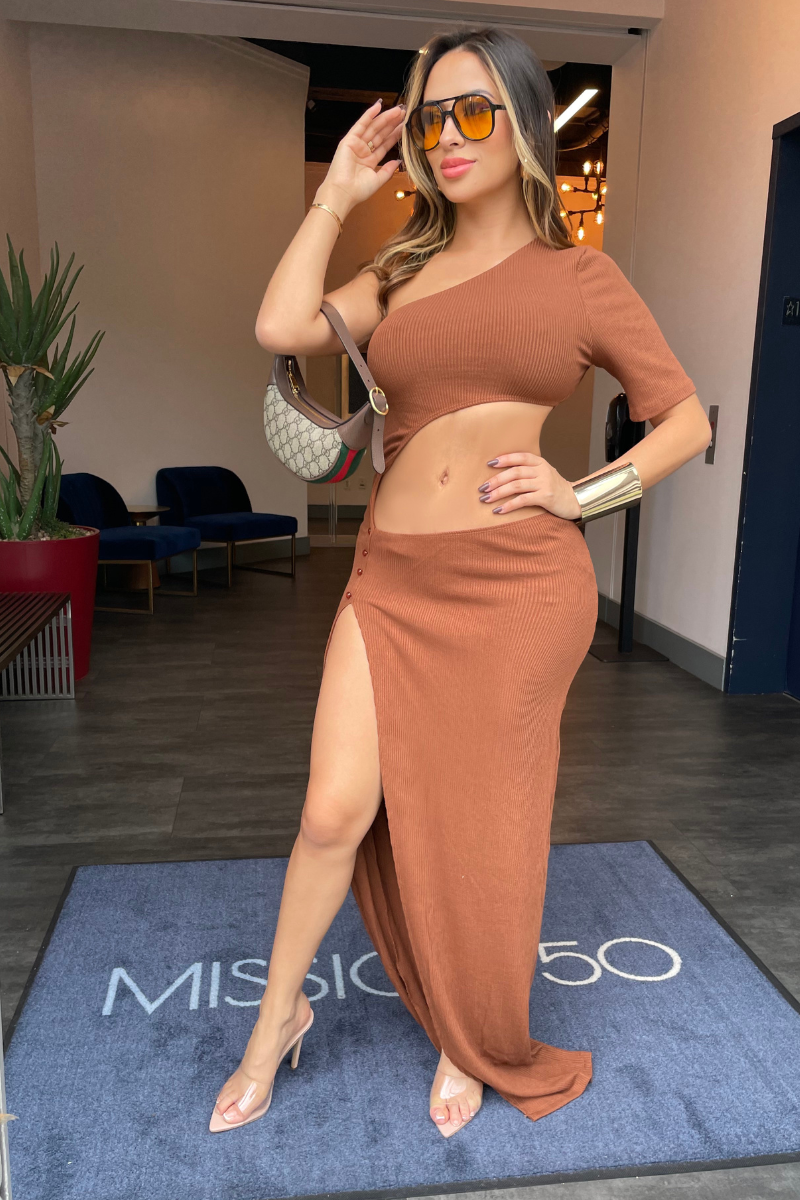 split leg maxi dress TULUM CUT OUT WAIST SPLIT-LEG MAXI DRESS – Champagne Rose